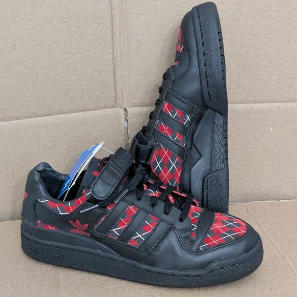 Rare Adidas Rom Sneaker Casual Train Run Shies Size 8.5 Black Red Leather